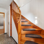 Flur & Treppe