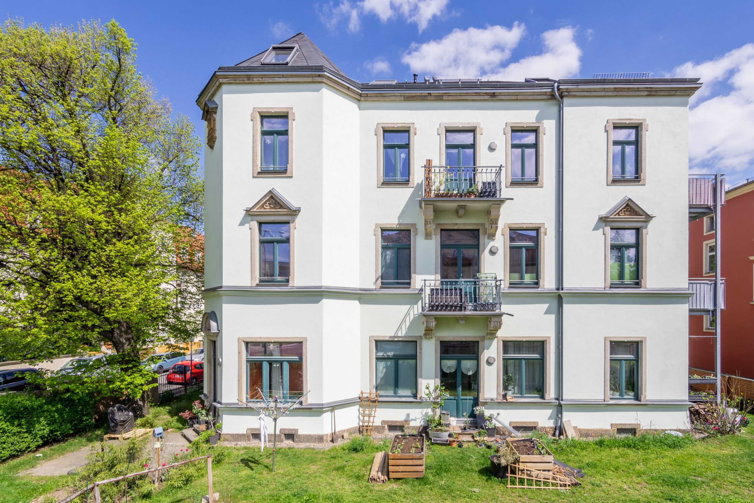 Wohnen mit Stil in Dresden-Blasewitz – sanierter Altbau, Einbauküche, renoviert & sofort bezugsfrei Wohnen mit Stil in Dresden-Blasewitz – sanierter Altbau, Einbauküche, renoviert & sofort bezugsfrei